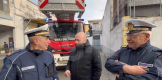 Angri. Incendio in Via Dei Goti. Presenza delle istituzioni - agro24